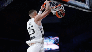 Procida se desata en el Movistar Arena, 18 puntos en el 99-78 frente al Casademont Zaragoza