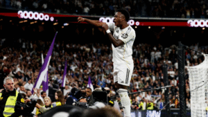Un derbi de locura en el Bernabéu: el Real Madrid remonta y resiste ante el Atlético
